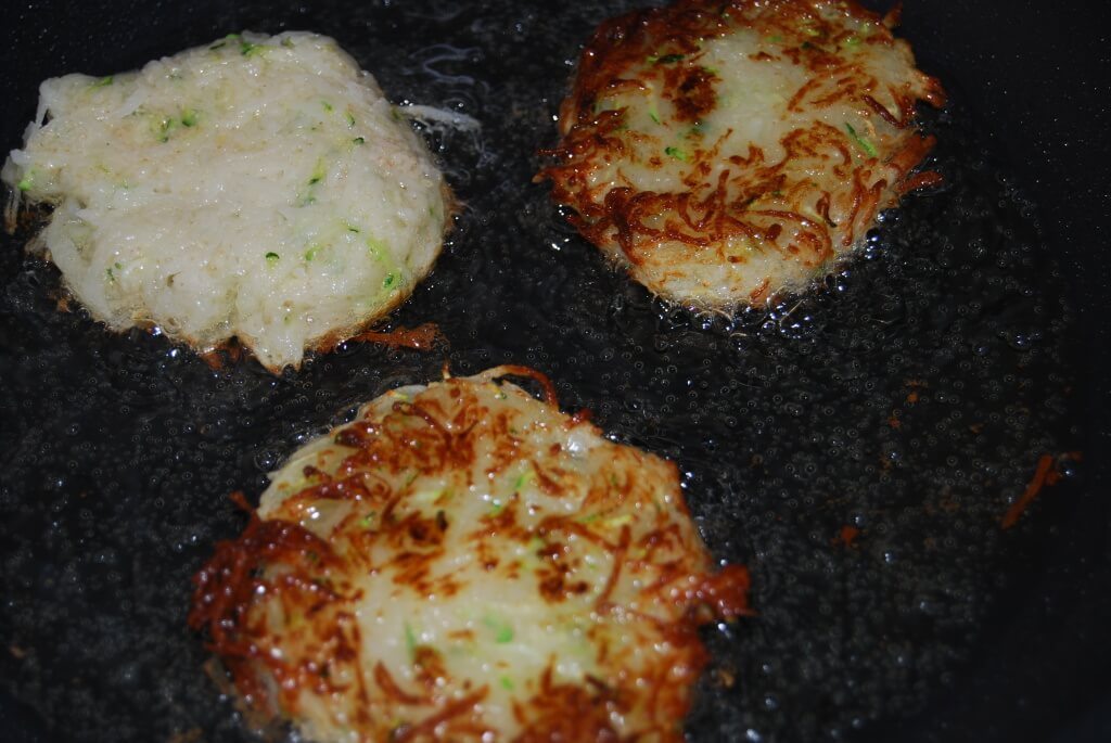 vegan potato latkes - traditional Hannukah potato pancakes